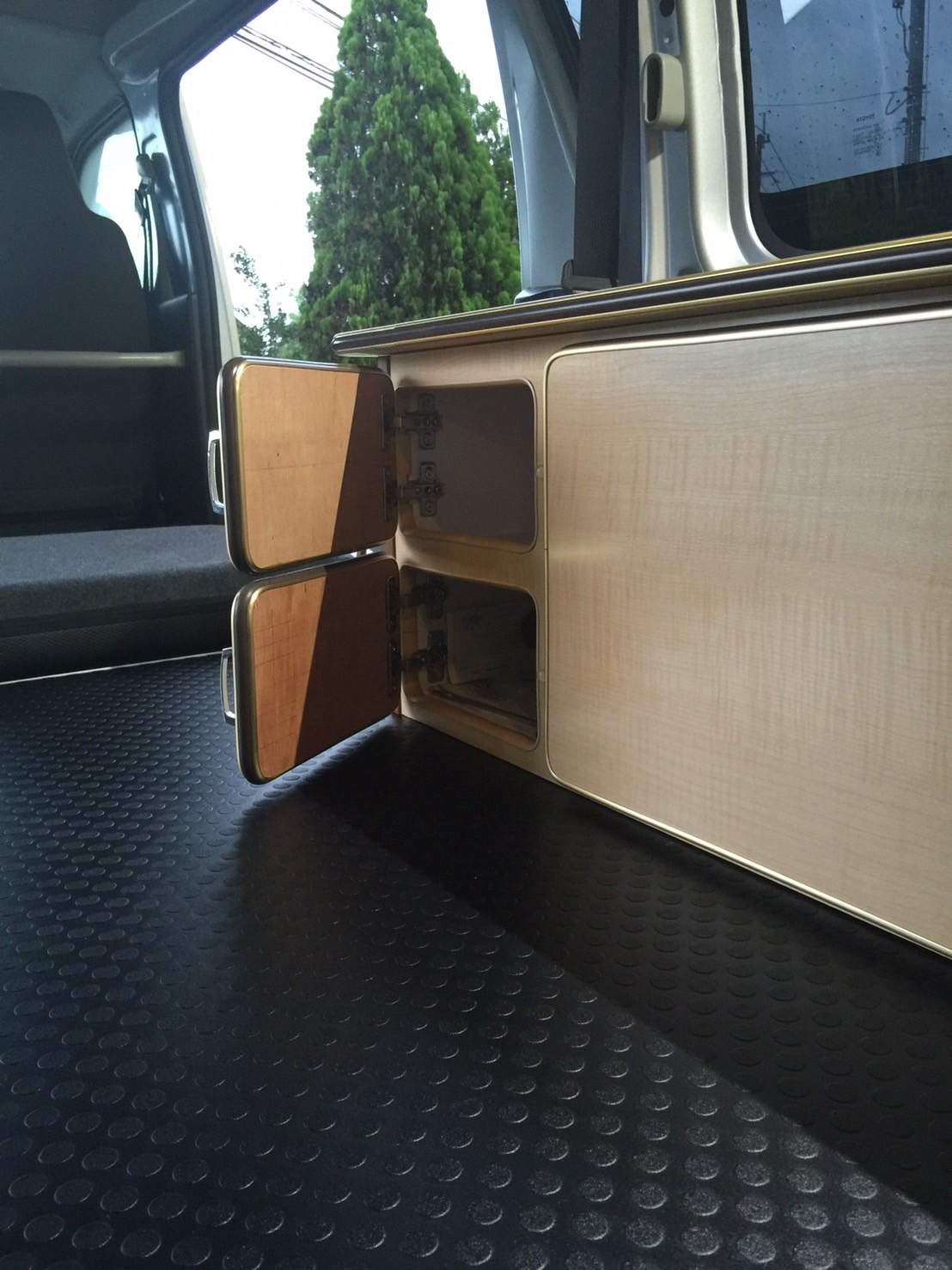 施工事例 ハイエース改造 キャンピングカー