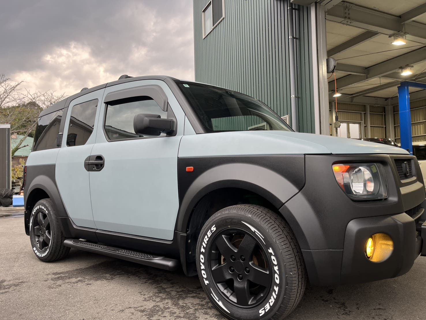 カラーチェンジ 車両塗装